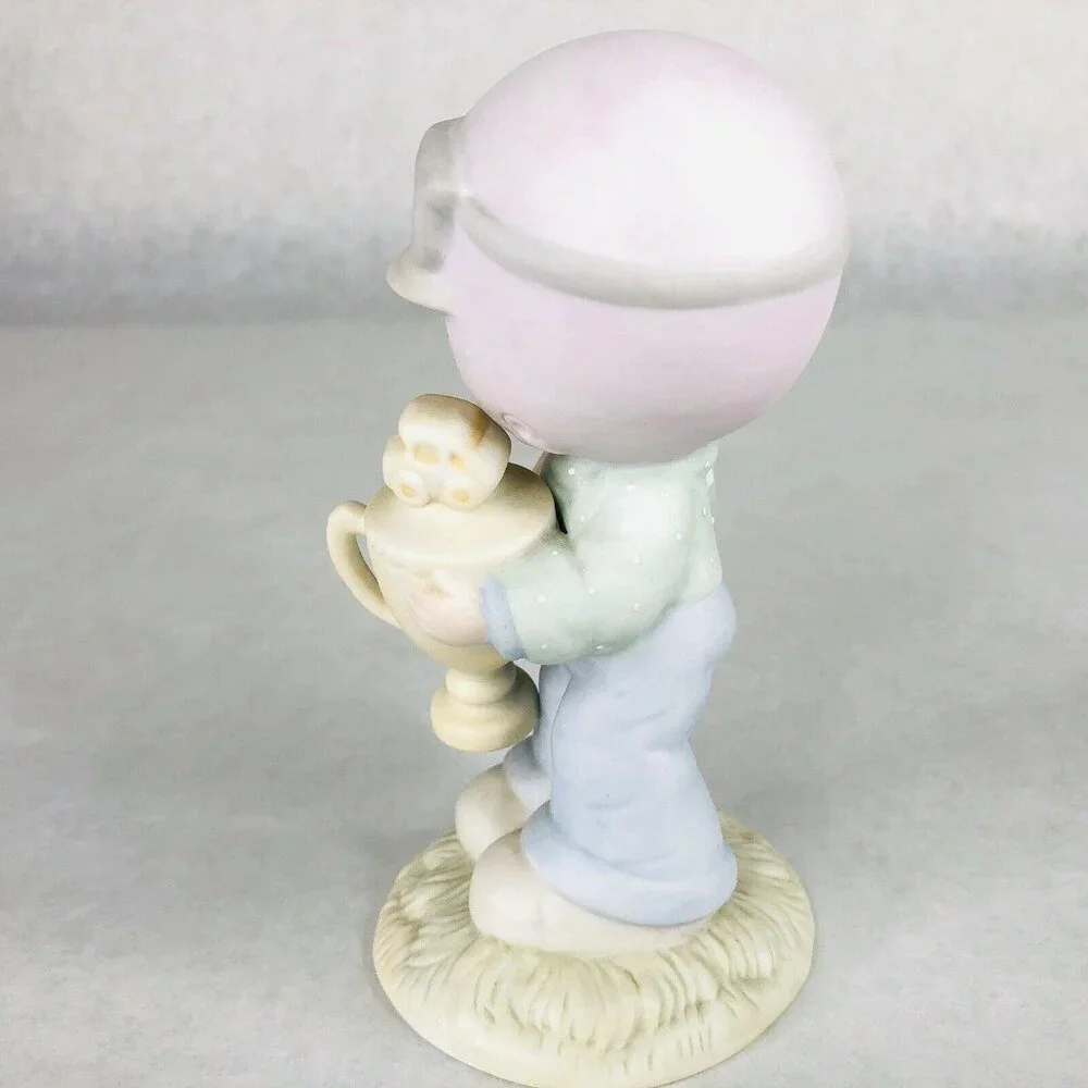 1984 Precious Moments Collector Club Trust in the Lord to‎ the Finish Figurine